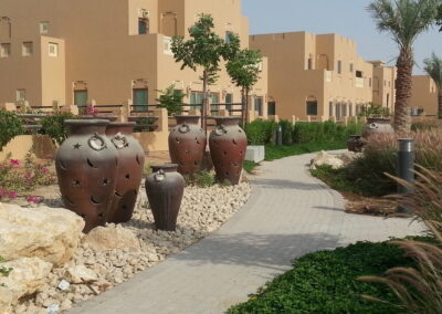 Custom Ceramic Pots Reflecting The Character Of Your Architecture | Al Furjan – Nakheel