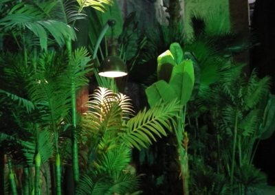 IMG-Marvel-Theme-Park-Artificial-Plants-Tropical-Palms-Dubai