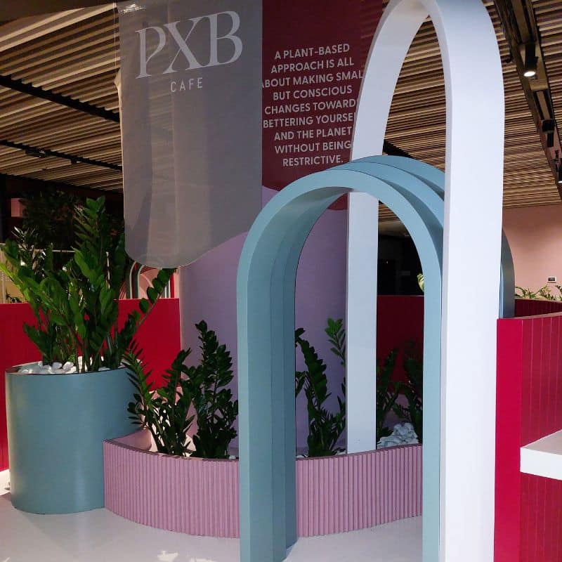 Custom GRC Pots & Comprehensive Plant Installations at Dubai Expo: Elevating Indoor & Outdoor Restaurant Spaces
